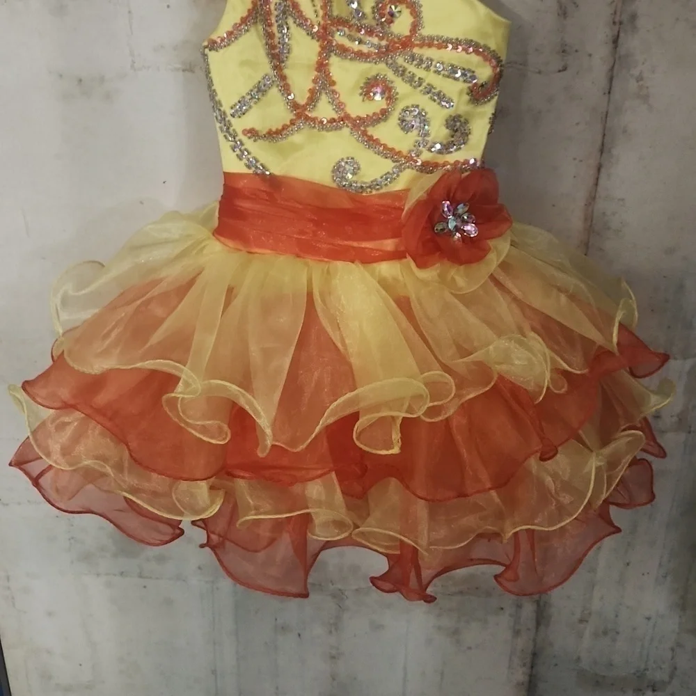 Stunning Custom-madeNational Glitz PageantSize 3T / 4T
